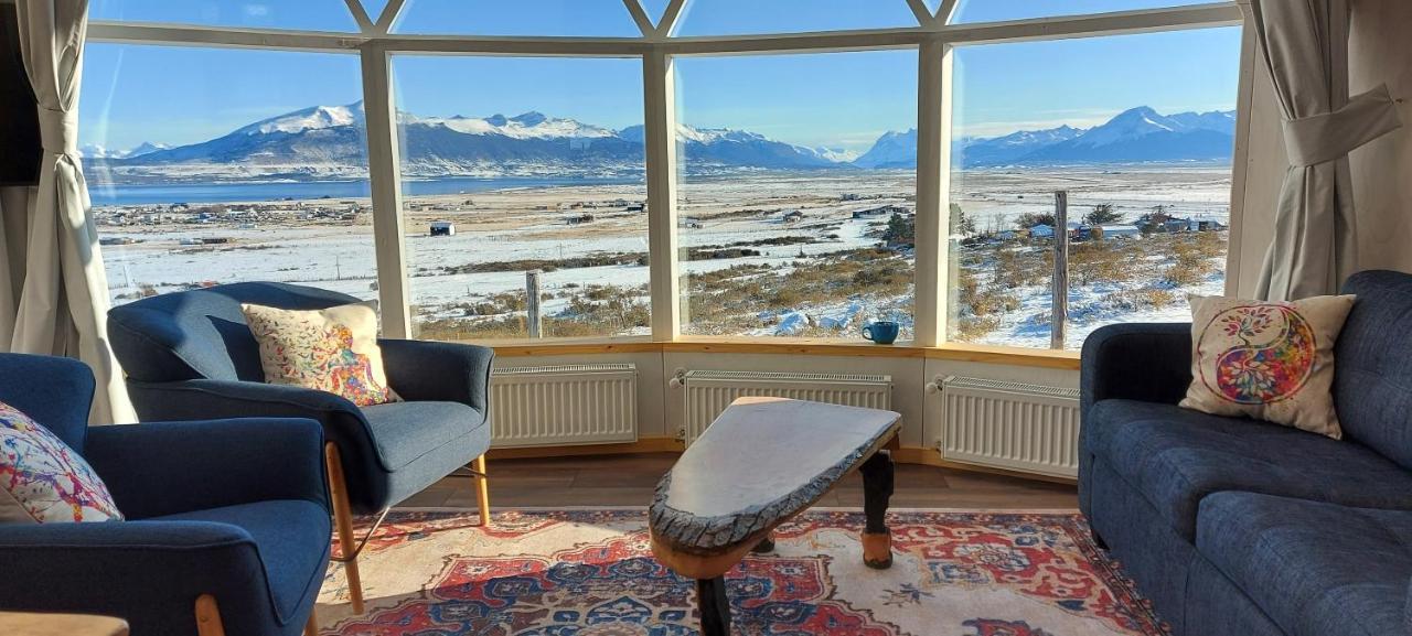 Dome With Stunning Glacier & Mountain Views Puerto Natales Exterior photo