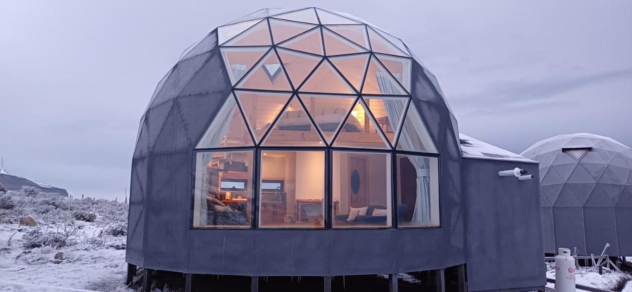 Dome With Stunning Glacier & Mountain Views Puerto Natales Exterior photo