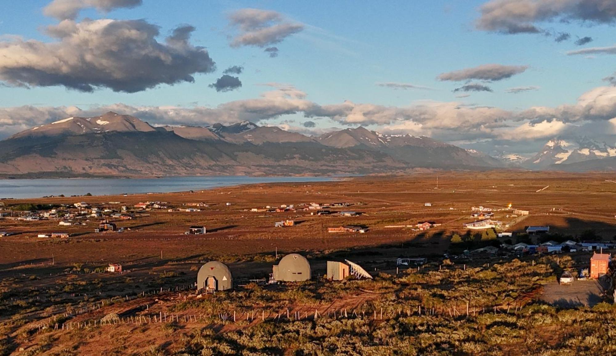Dome With Stunning Glacier & Mountain Views Puerto Natales Exterior photo